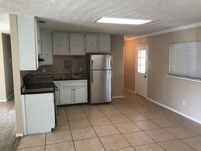 501 Starling Dr - Photo 3 of 20