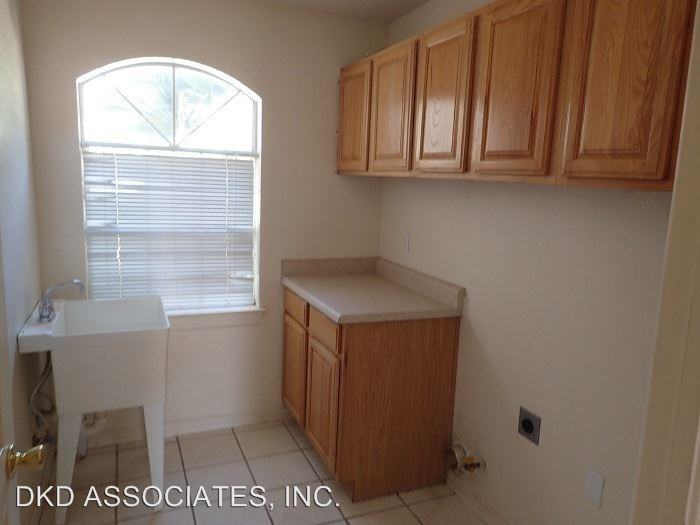 4337 Loma Taurina Dr - Photo 3 of 32