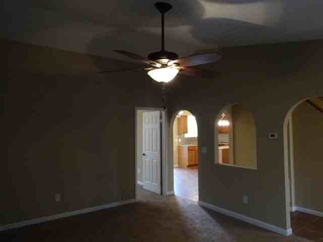 56 Greenfield Dr - Photo 3 of 15