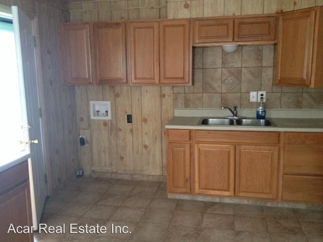 331 N Seymour St - Photo 2 of 12
