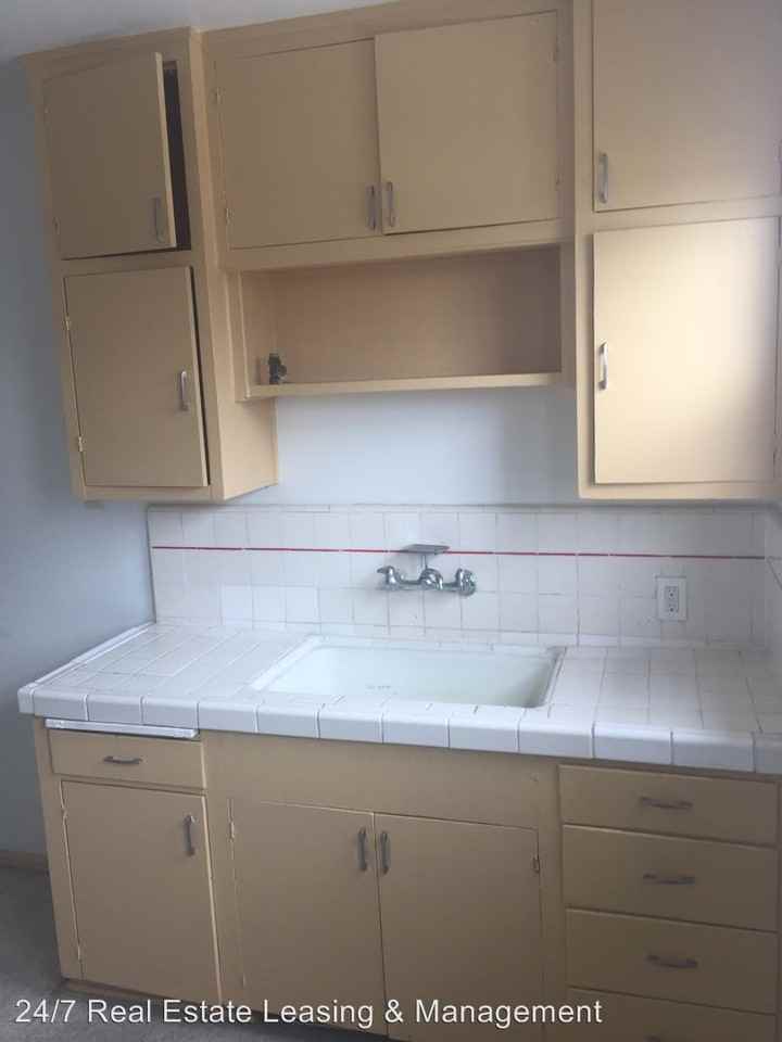 1238 E 69th St - Photo 2 of 9