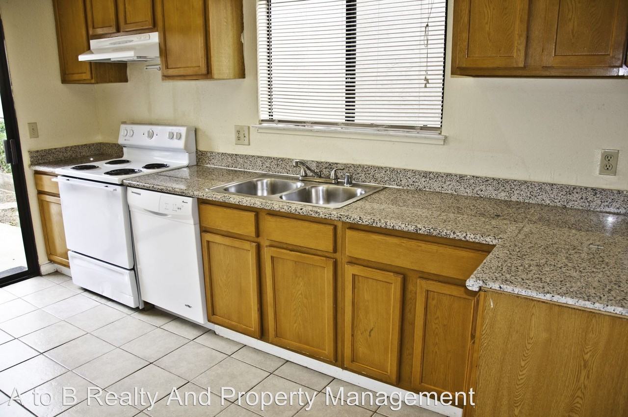 1072 Minoru Dr - Photo 2 of 16