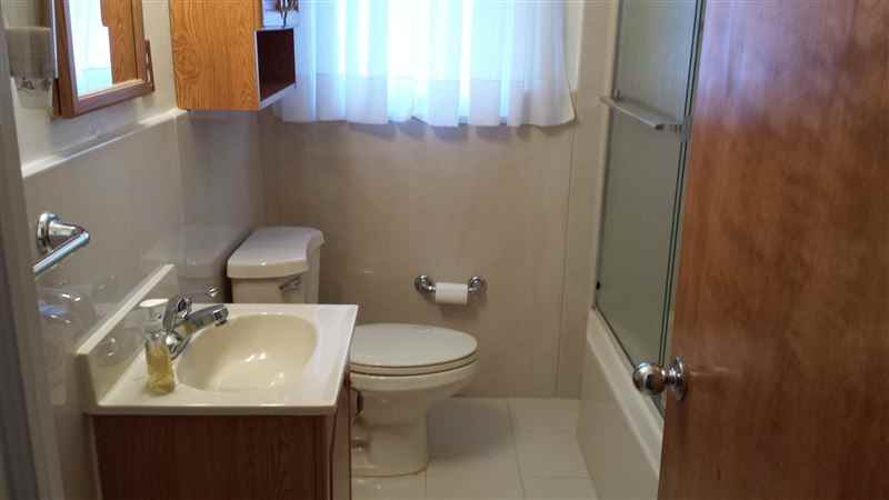 193 Chippewa Rd - Photo 2 of 7