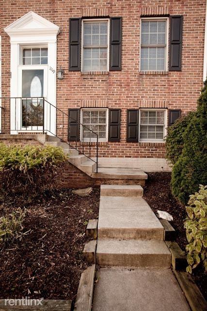 1119 Oak View Dr - Photo 2 of 32