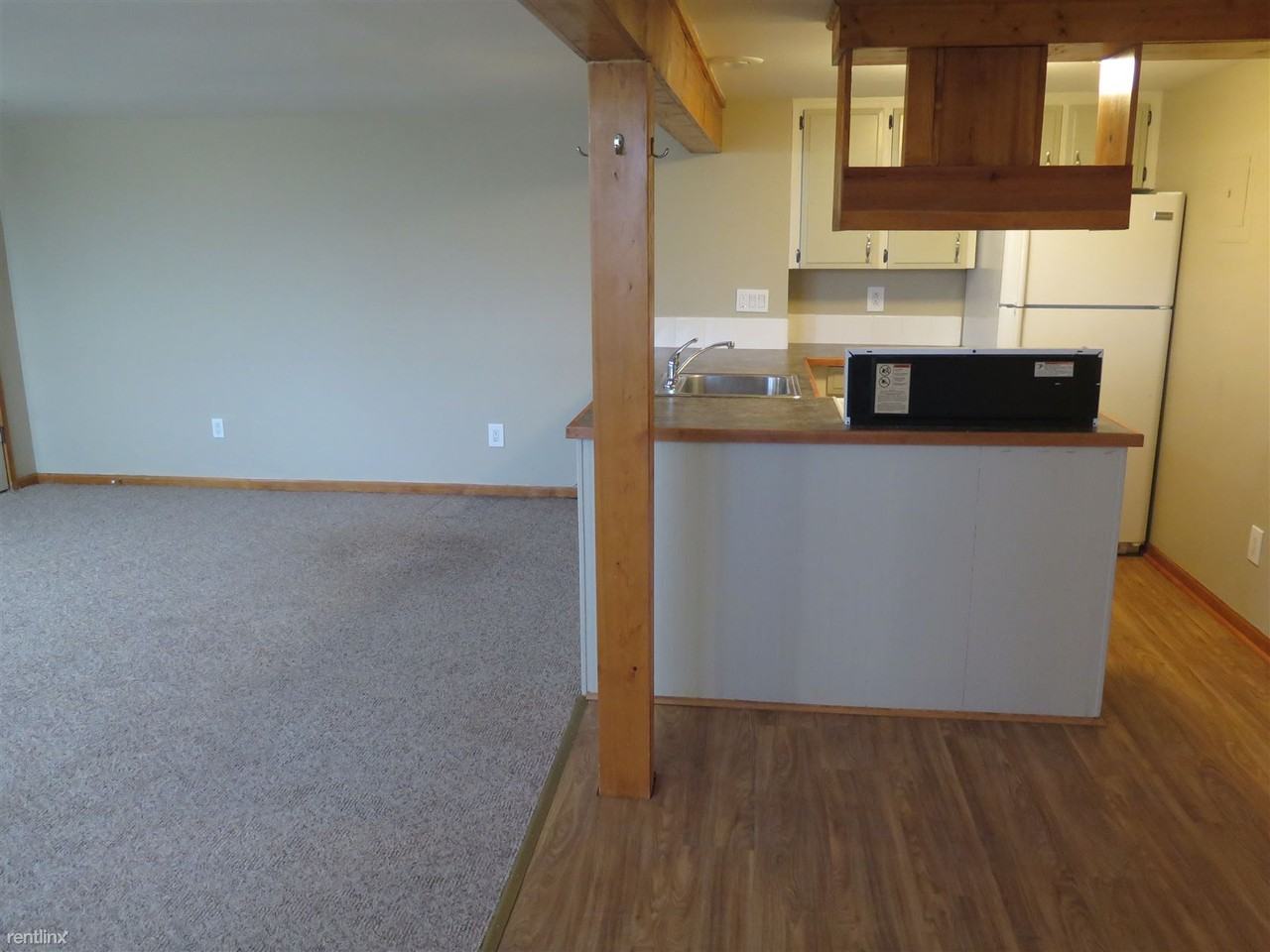 470 W 104 St #E - Photo 2 of 6