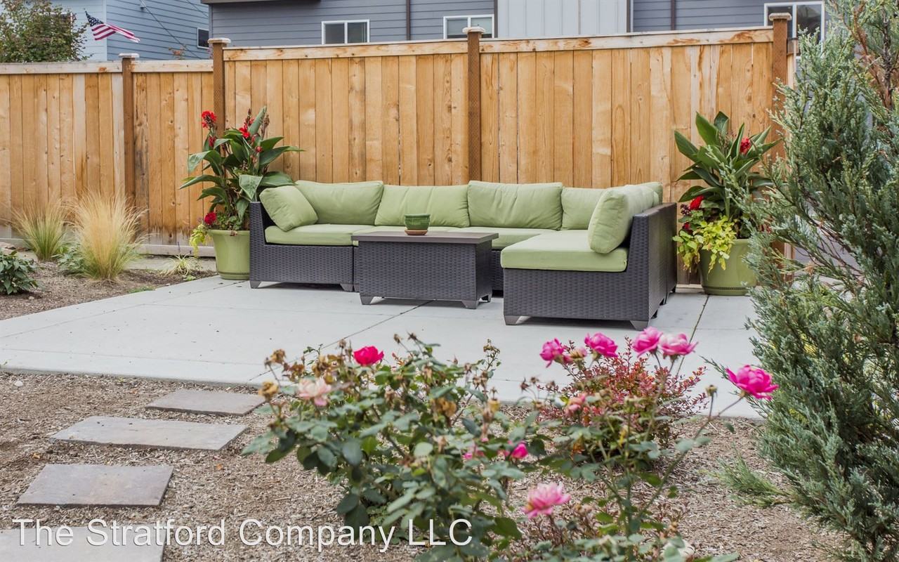 3939 15th Ave S - Photo 3 of 11