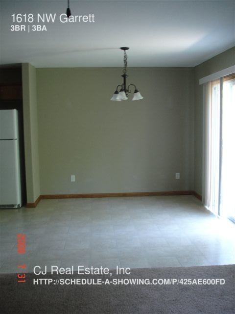 1618 NW Garrett Dr - Photo 3 of 7