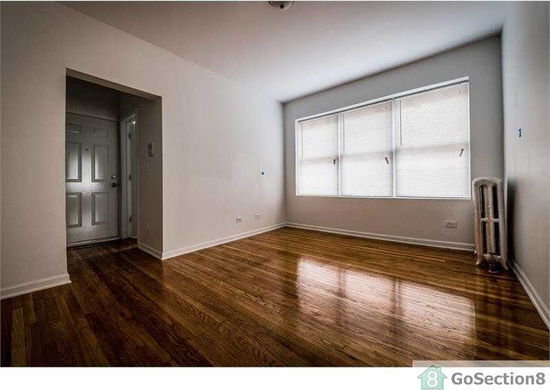 1807 S St Louis Ave - Photo 2 of 5