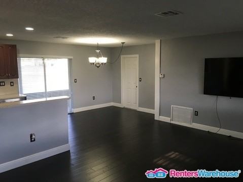 4907 Sw 90th Ter - Photo 3 of 17