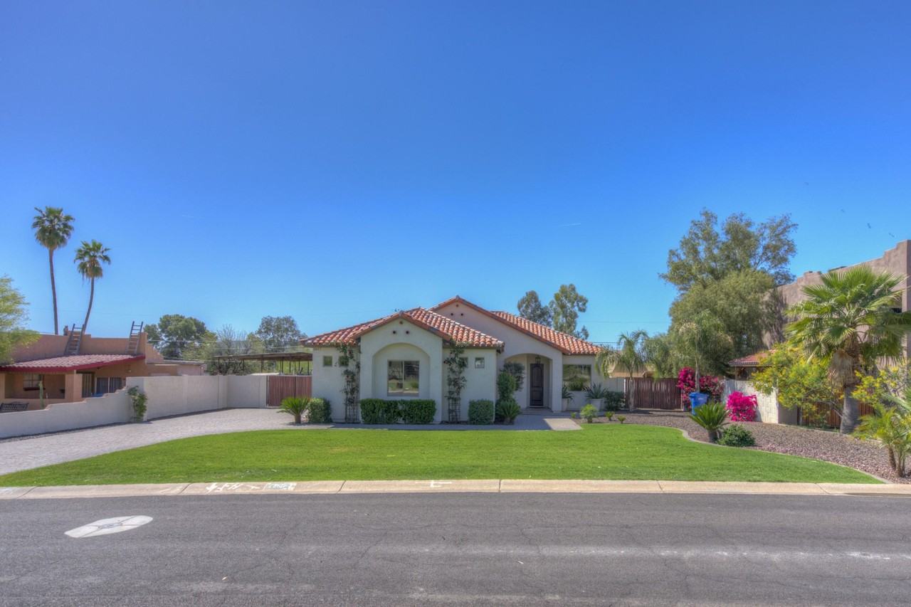 2617 E Captain Dreyfus Ave - Photo 2 of 42