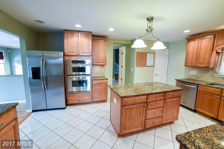 240 Double Oak Rd N - Photo 3 of 29