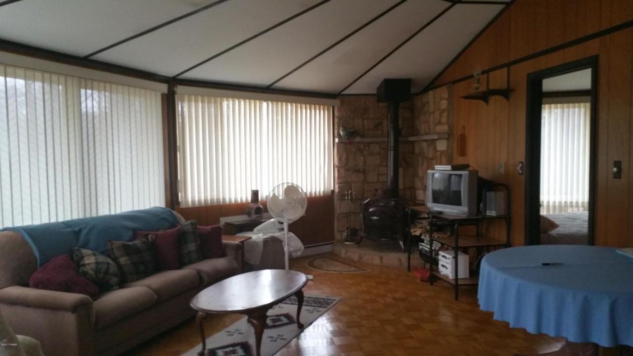 102 Ledgeway Ln - Photo 2 of 20