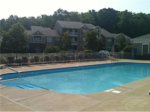 905 Stockton Ridge - Photo 3 of 10