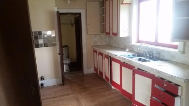 40 Church St - Photo 2 of 9