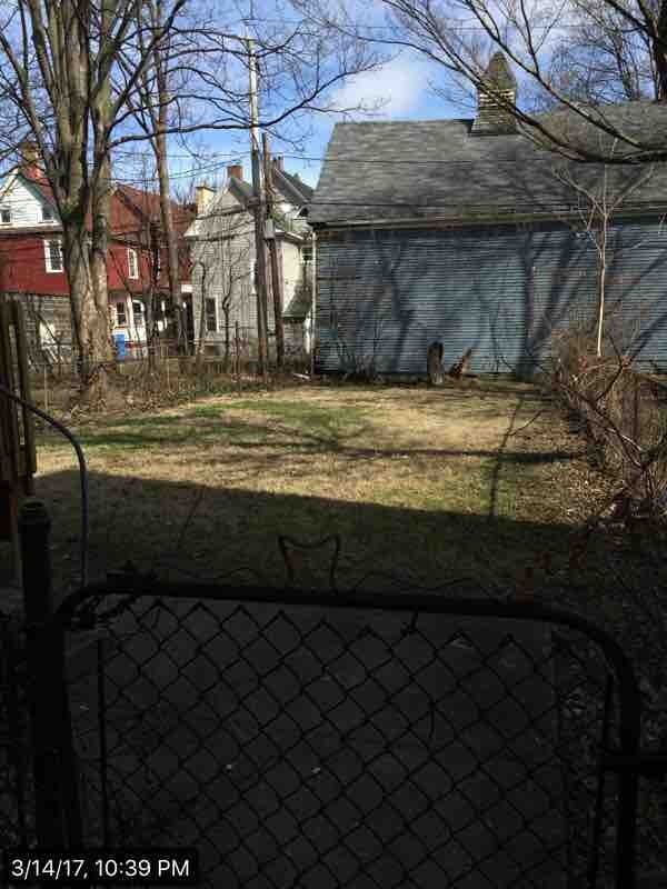 188 Union St N - Photo 2 of 12