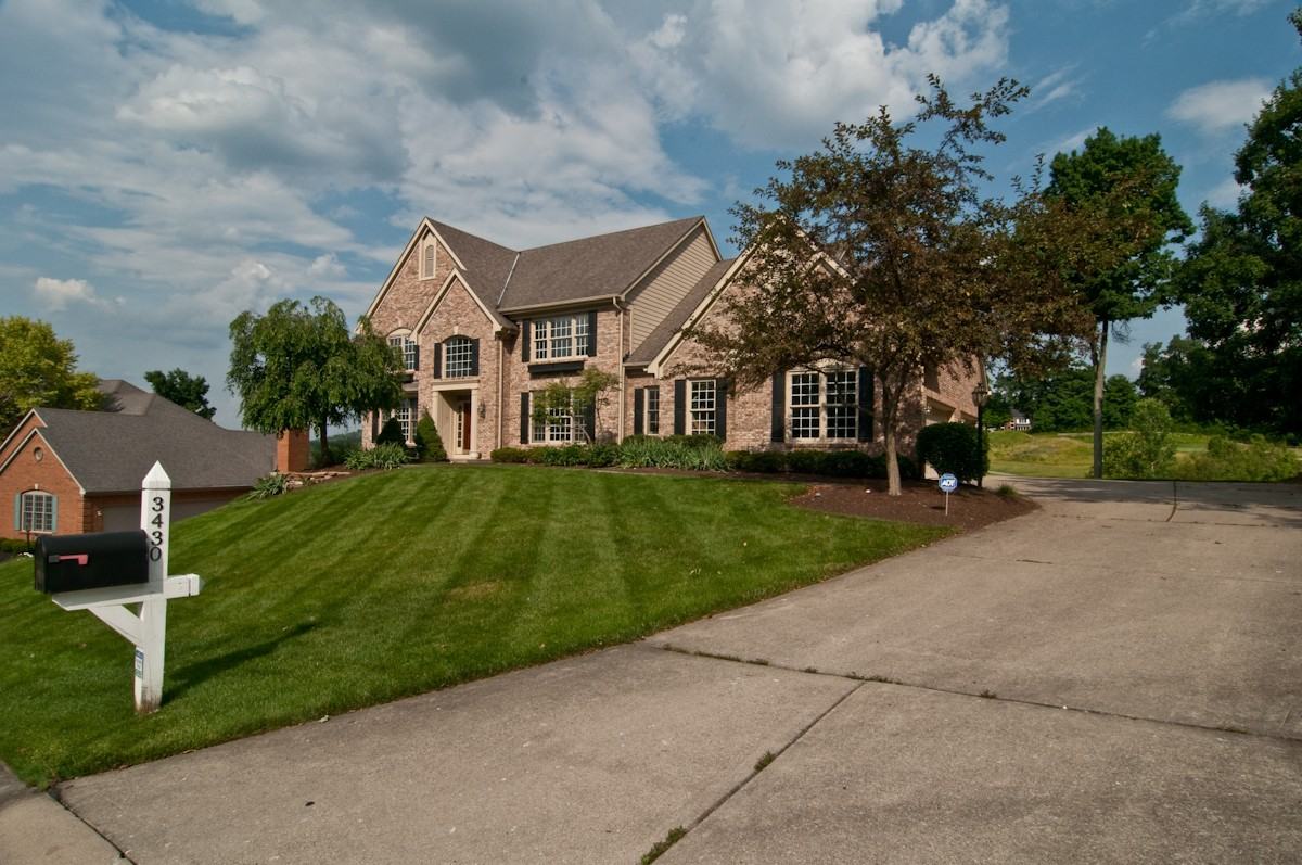 3430 Ivy Hills Boulevard - Photo 2 of 27