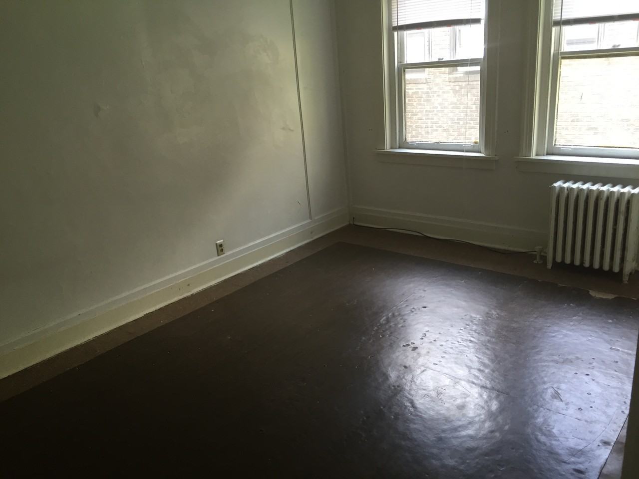 5631 Phillips Ave - Photo 3 of 8