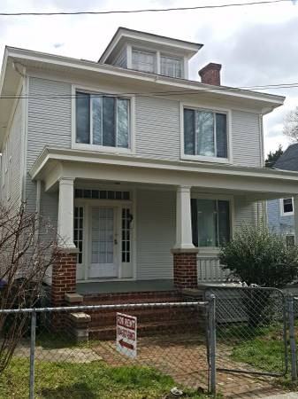 2007 Monteiro Ave - Photo 2 of 3