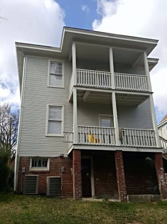 2007 Monteiro Ave - Photo 3 of 3