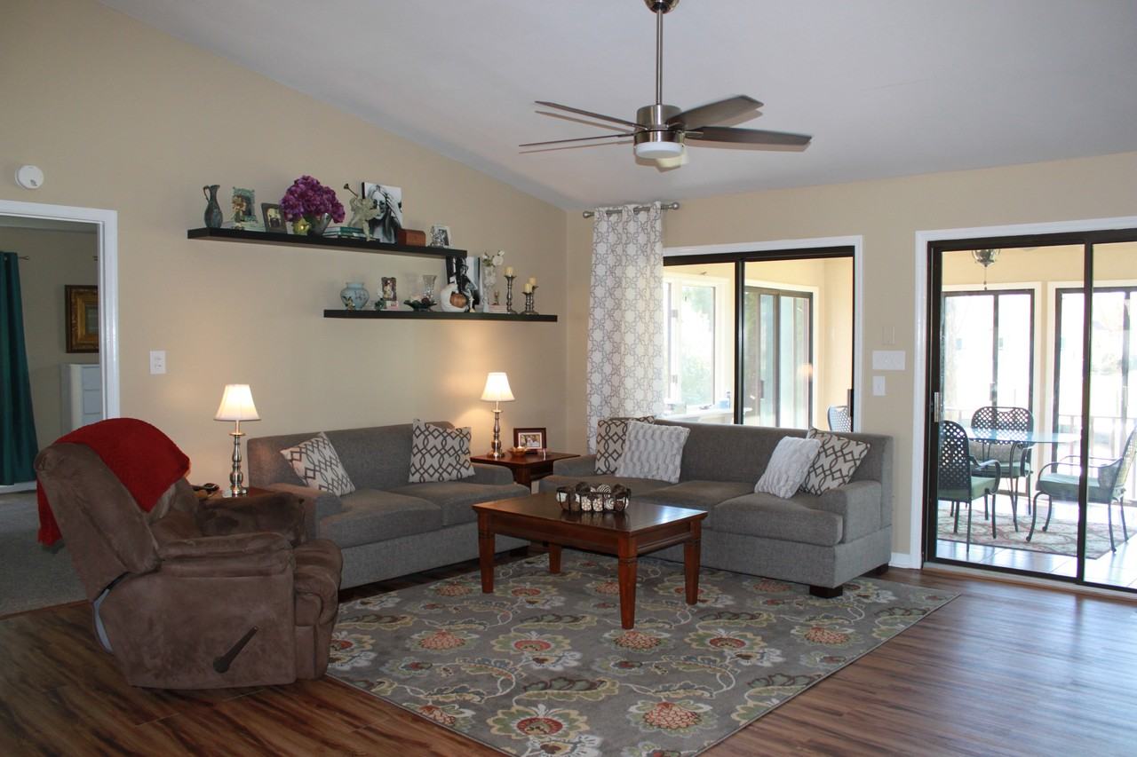 6112 Cutlass Ct - Photo 3 of 17