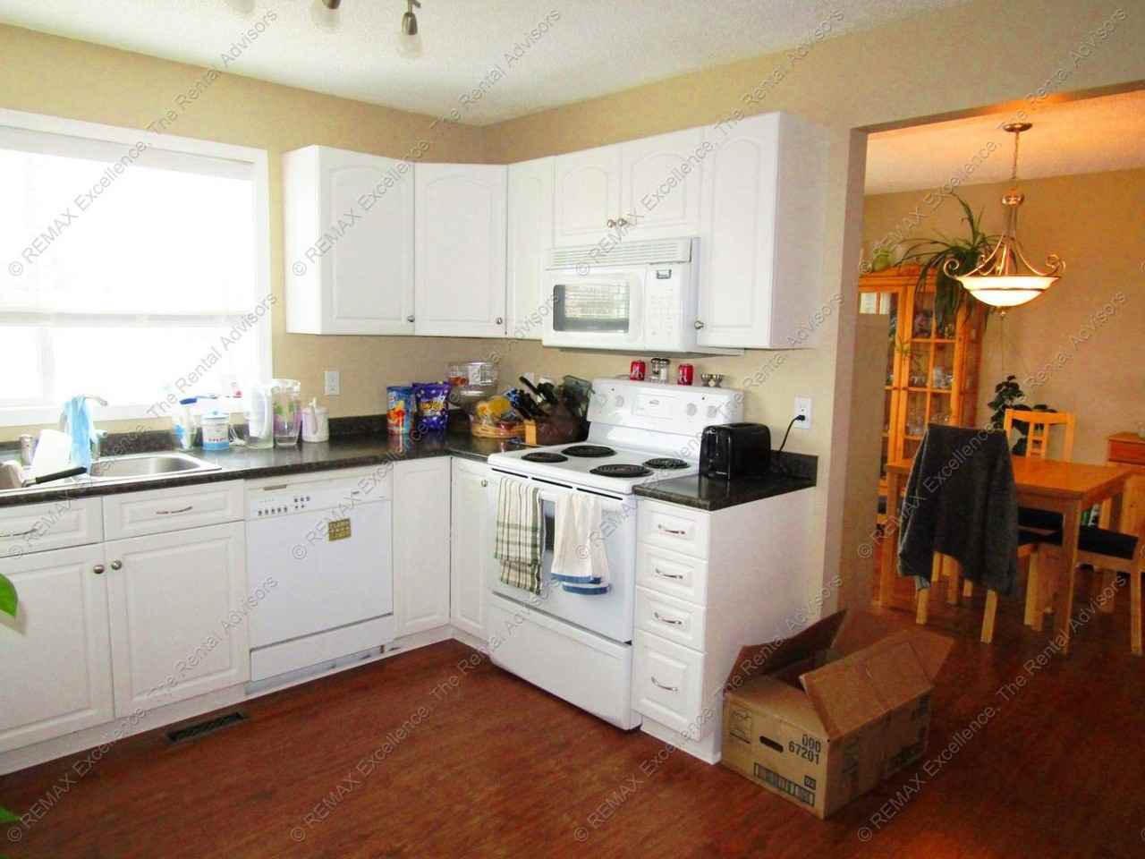 8609 104 Ave - Photo 3 of 19