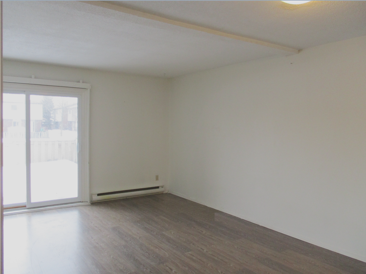 3204 Stockton Dr - Photo 2 of 8