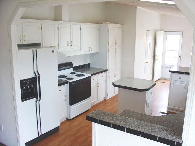 3818 Pheasant Rd - Photo 3 of 7