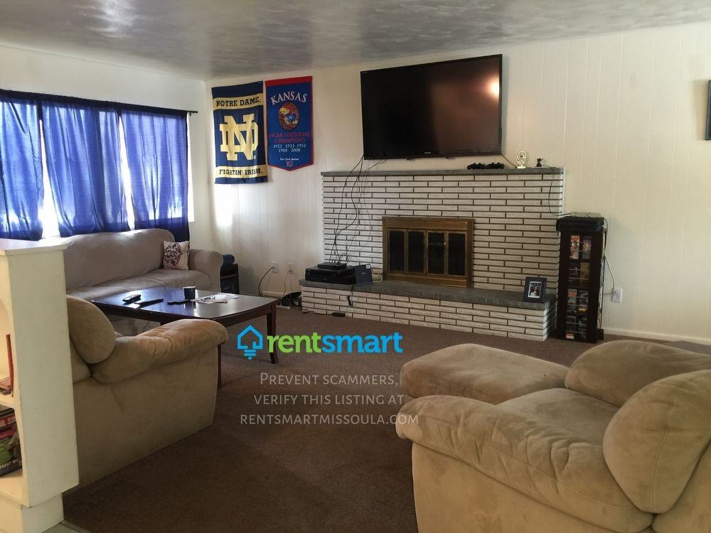 4320 Barbara Ln - Photo 3 of 7