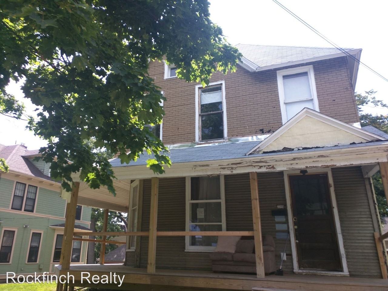 239 Union St SE - Photo 2 of 2