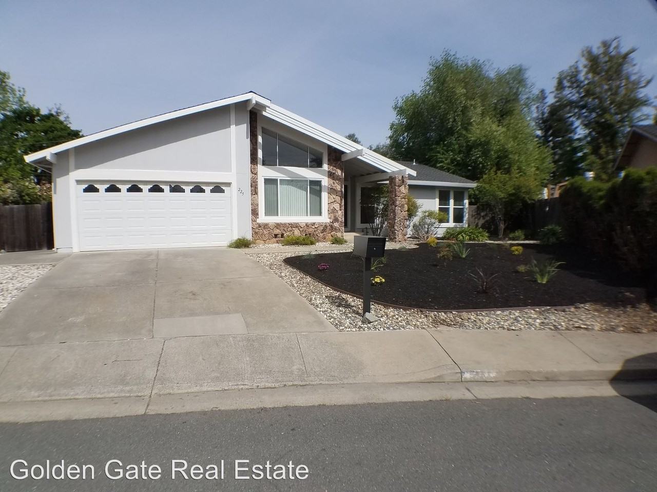 225 Southbrook Pl - Photo 3 of 32