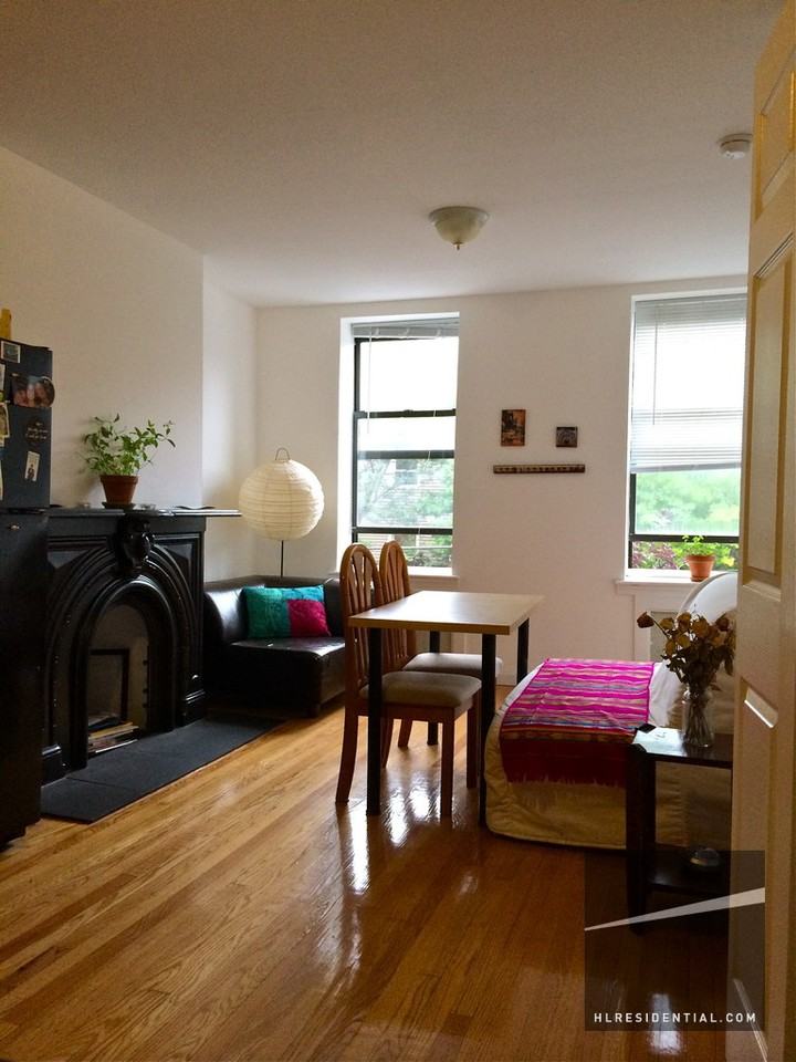 88 Franklin St 2ndFL, New York, NY 11222 3 Bedroom Apartment for