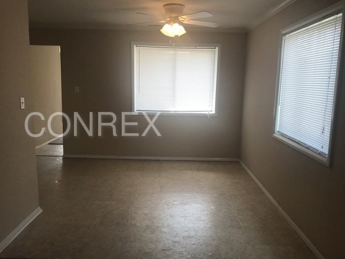 1657 Eastbrook Dr S - Photo 3 of 14