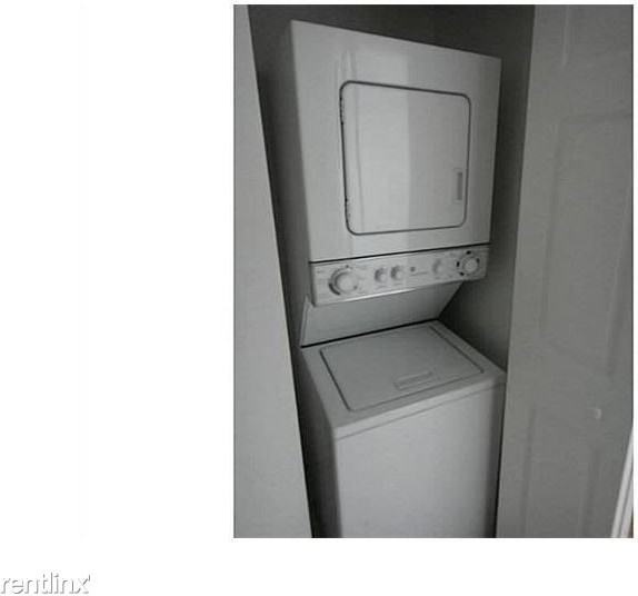 1723 SW 2nd Ave - Photo 3 of 5