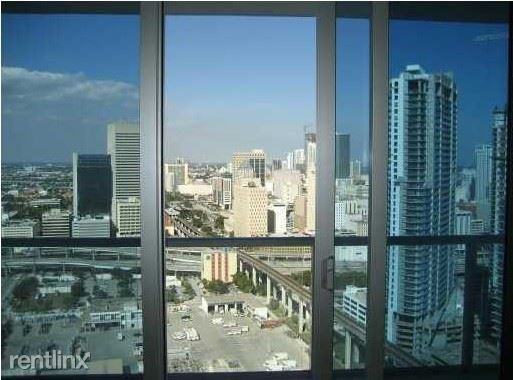 Latitude On The River Con - Photo 3 of 4