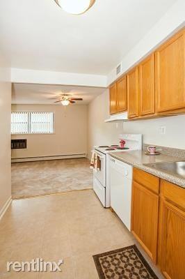 Lexington House Apartment Homes - Photo 2 of 18