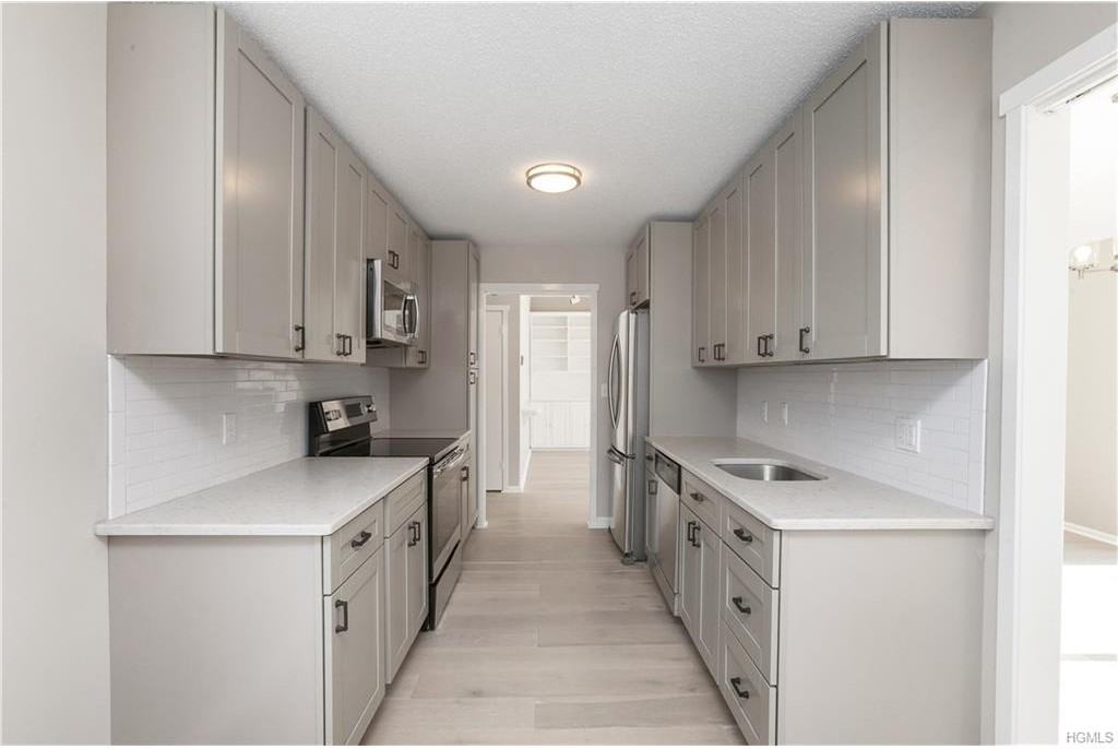 326 Heritage Hills #B - Photo 3 of 22