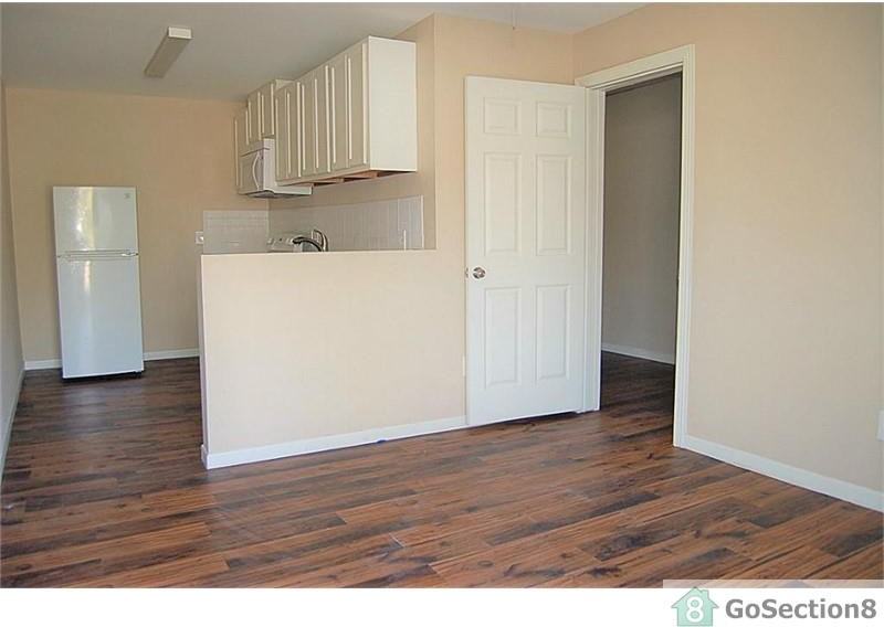 5105 Sherman St - Photo 3 of 4