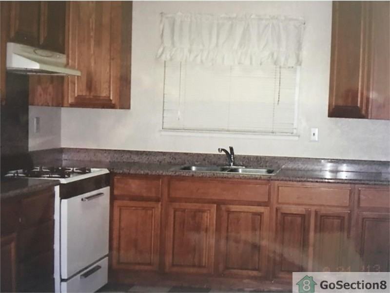 577 River View Dr - Photo 2 of 2