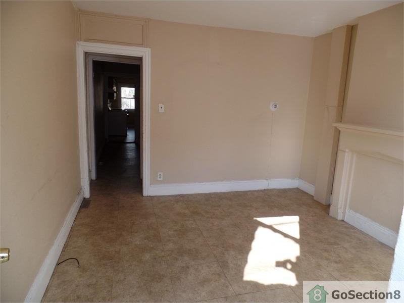 60 Sweets Ave - Photo 3 of 12