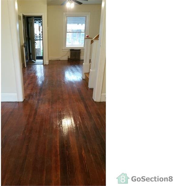 257 Highland Ave - Photo 3 of 4