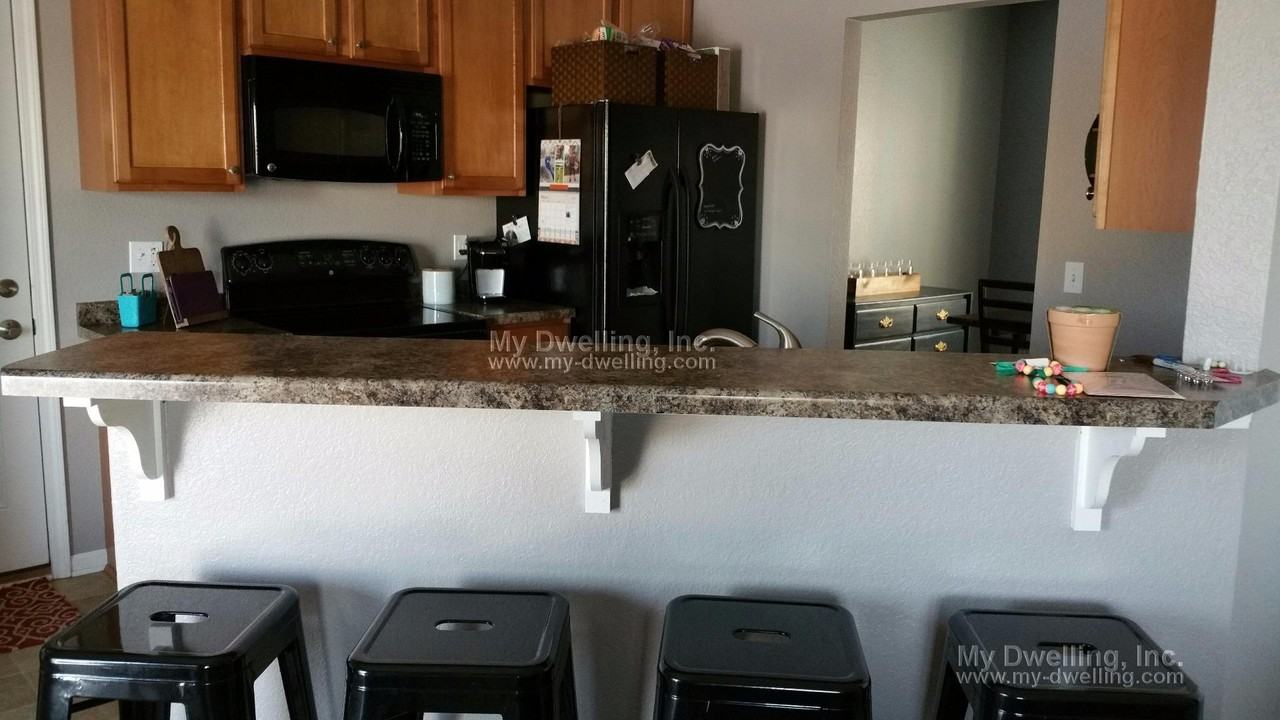 731 Creekwood Ln - Photo 3 of 6