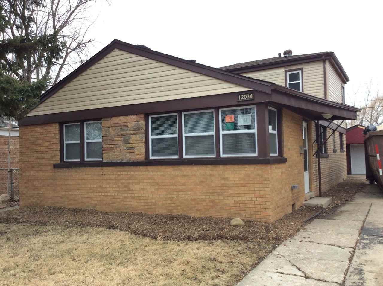 12034 Elm Dr - Photo 2 of 13