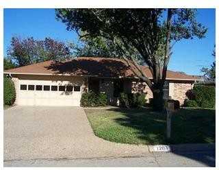 1203 Stonelake Dr