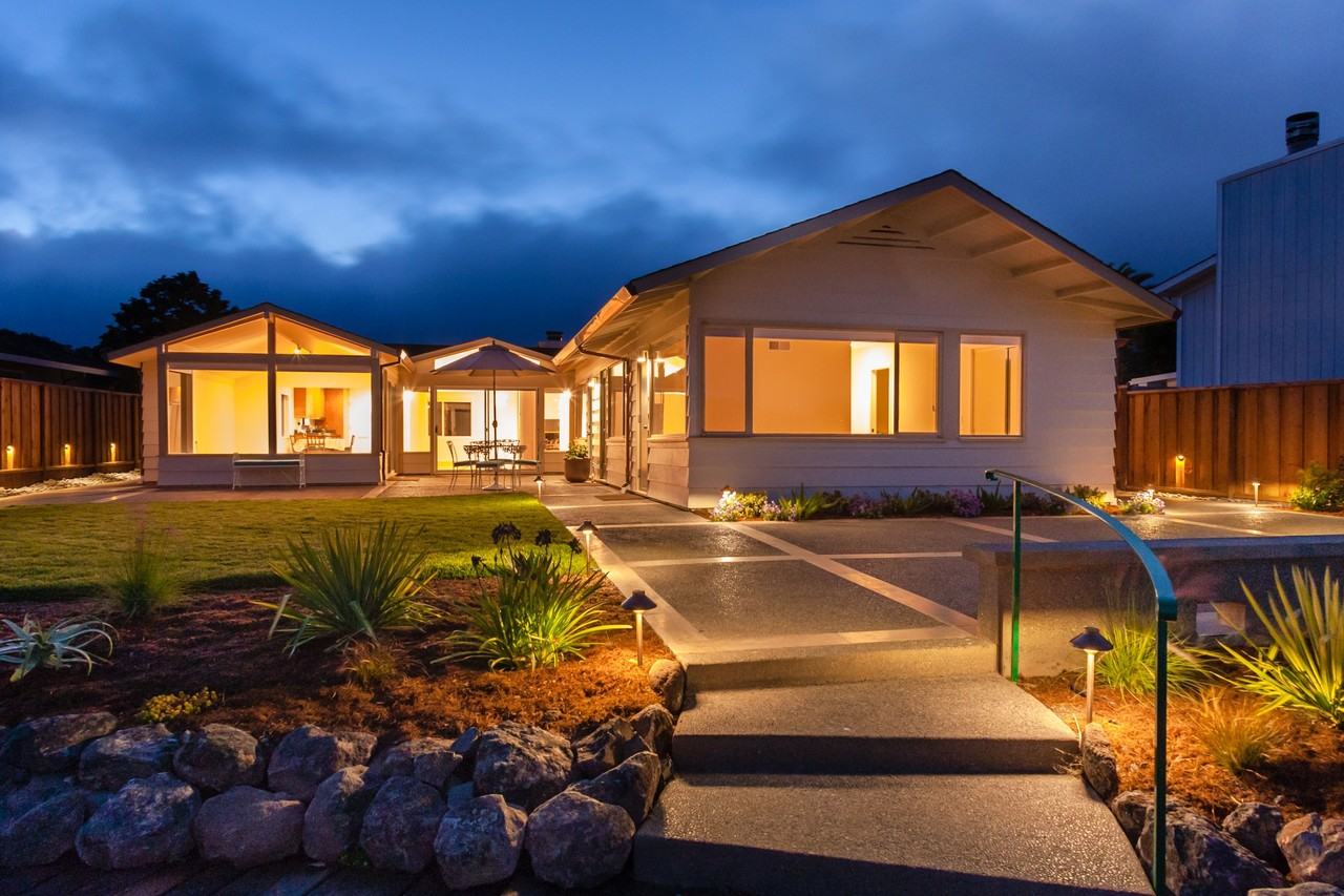 13 Leeward Rd - Photo 2 of 18