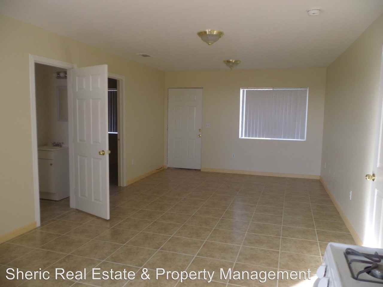 1863 Cypress Ln - Photo 2 of 10