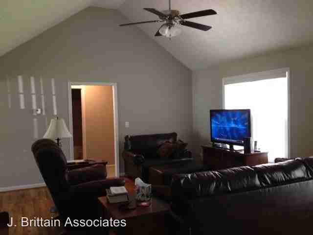 103 Helena St - Photo 2 of 10