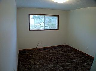 1132 SE Roberts Ave #1132 - Photo 3 of 8