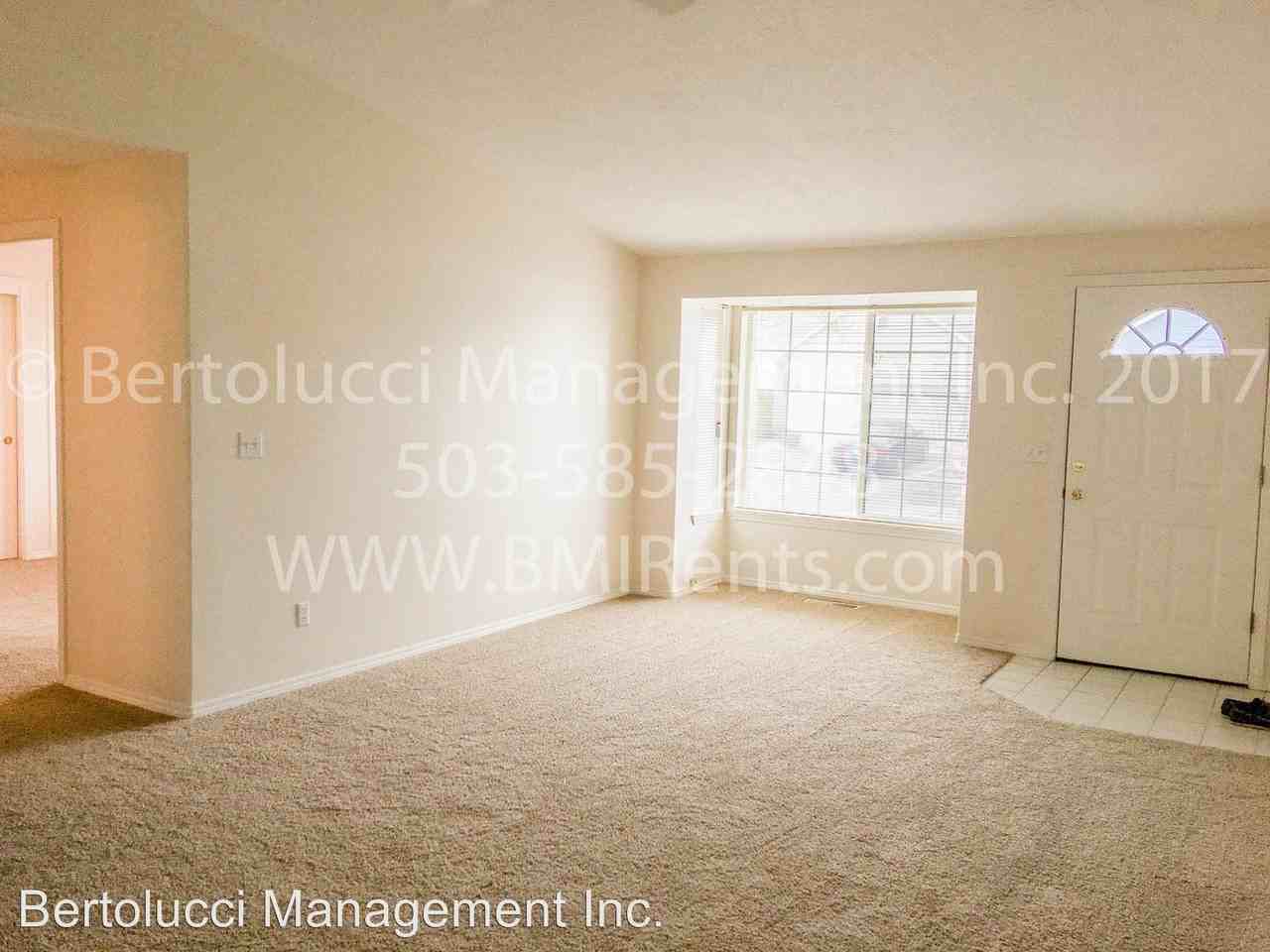 1531 Canary Ct NE - Photo 3 of 18