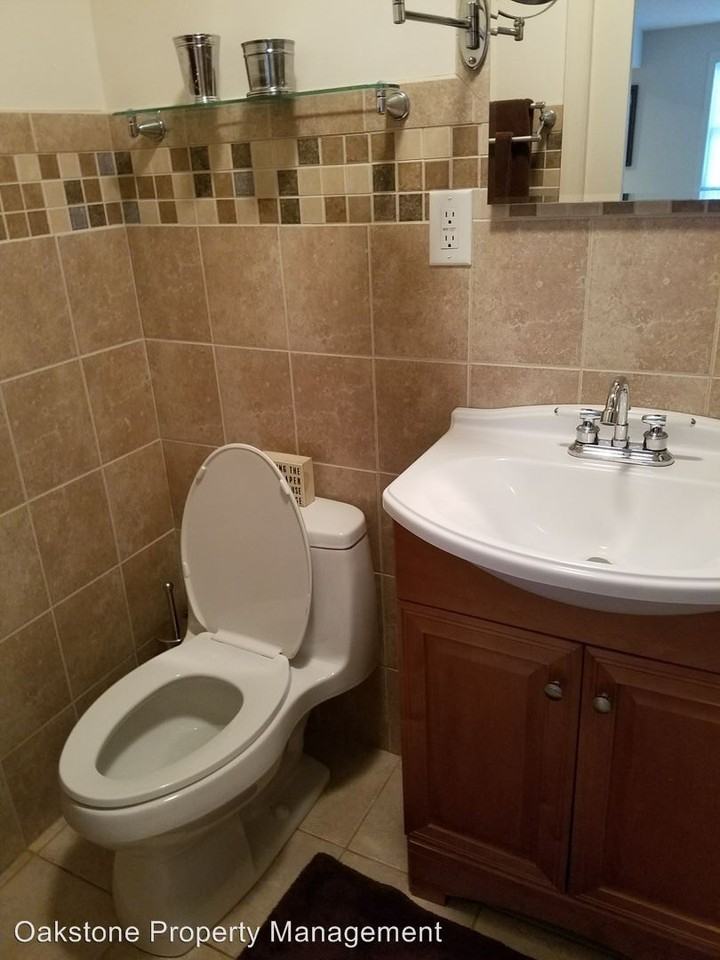 200 E Banbury Rd - Photo 2 of 8