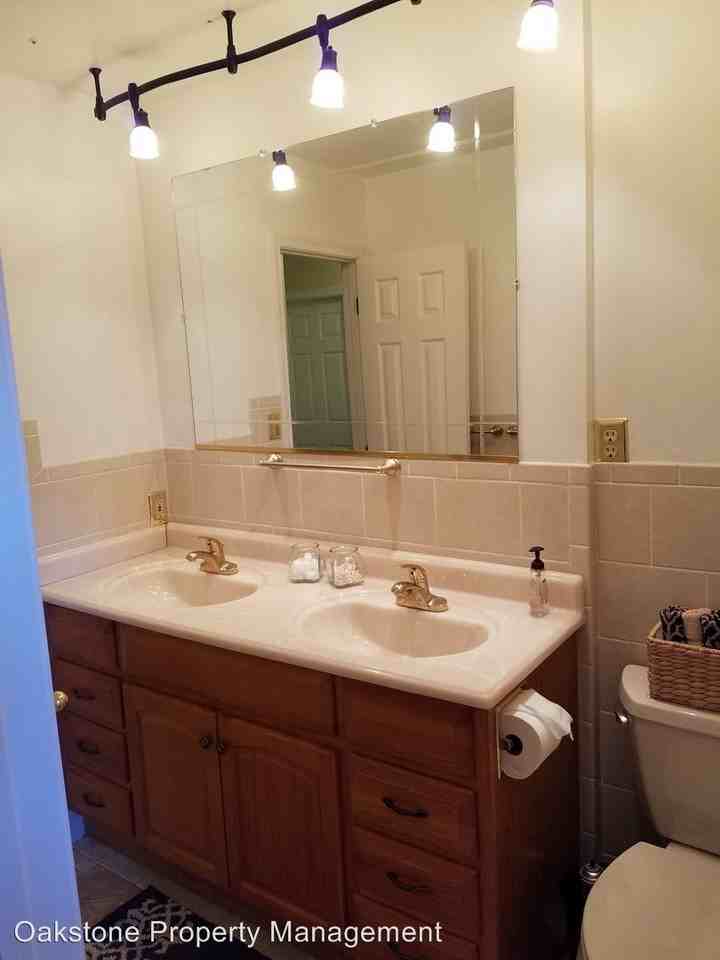 200 E Banbury Rd - Photo 3 of 8